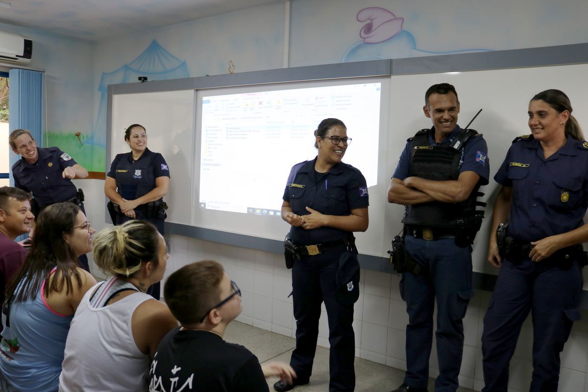 Guarda Municipal de Itapira inicia programa Guardiã da Cidadania nas  escolas municipais – FENAGUARDAS